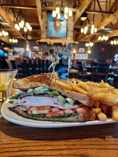 The Montana Club Restaurant 1